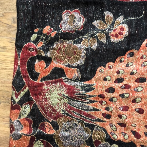 Gorgeous Large Peacock Scarf - Picture 2 of 5